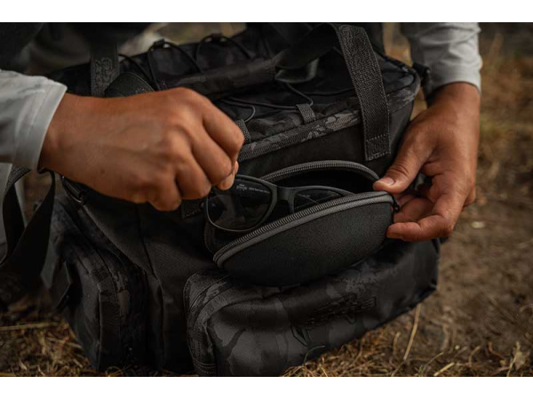 Fox Rage Camo Voyager Medium Tackle Bag