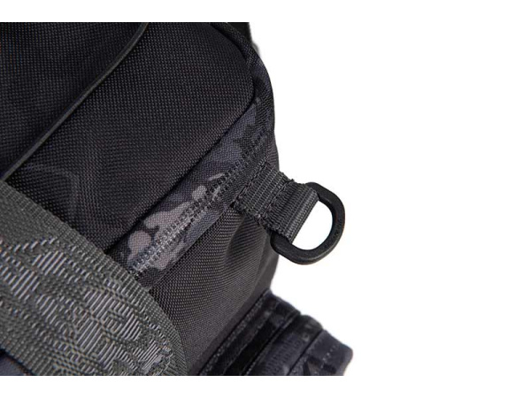 Fox Rage Camo Voyager Medium Tackle Bag