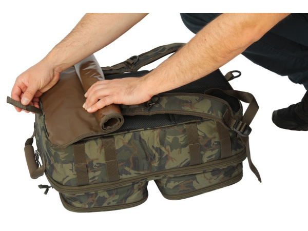 Giants fishing Batoh Compact Rucksack