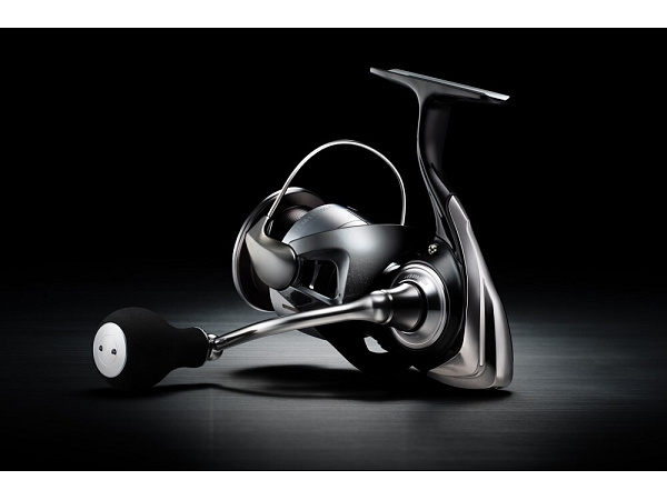 DAIWA - Naviják 23 Lexa LT 3000 - 5 ložisek