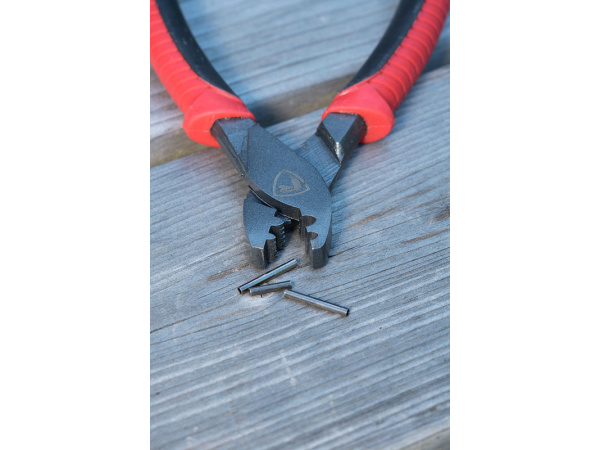 Fox Rage - Kleště Krimping pliers 6´´/15cm