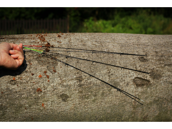 Giants fishing - Prut Black Method Feeder 3.3m(11ft) 40-90g + Naviják Gaube FD 3000
