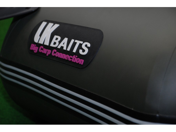 LK Baits člun Top Khaki Sonar 220 - lamelová podlaha