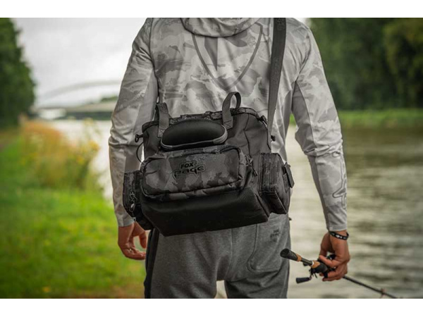 Fox Rage Camo Voyager Medium Tackle Bag