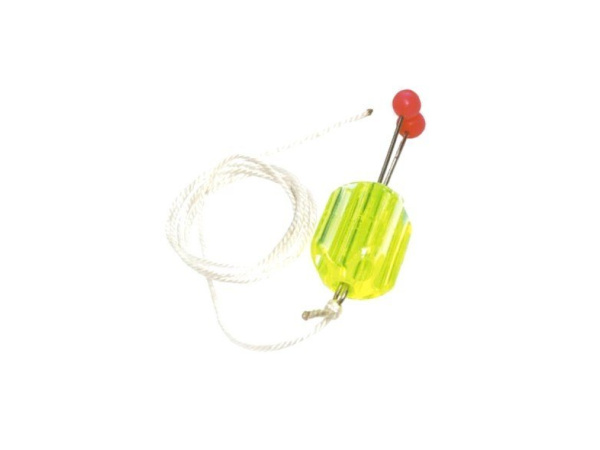 MISTRALL - Čihátko se šňůrkou 7,5cm / 11g - zelené