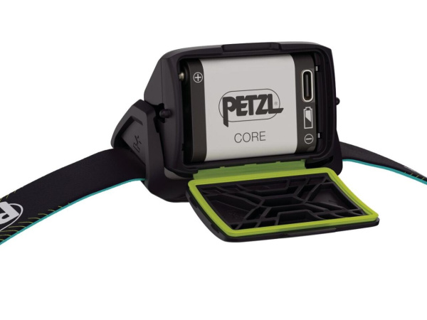 PETZL - Čelovka Actik Core 2025 zelená