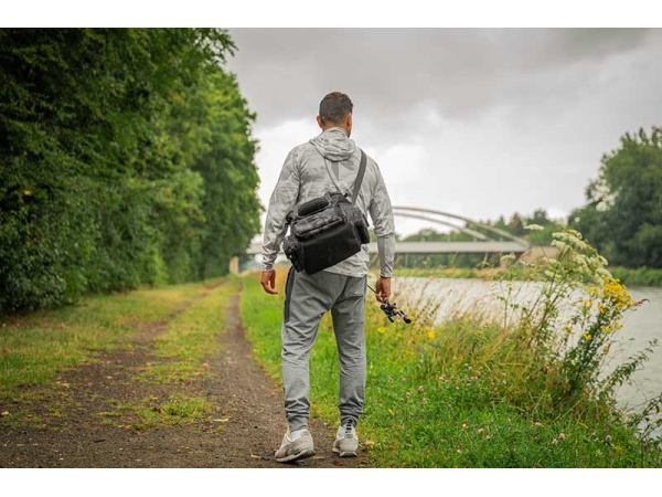 Fox Rage Camo Voyager Medium Tackle Bag