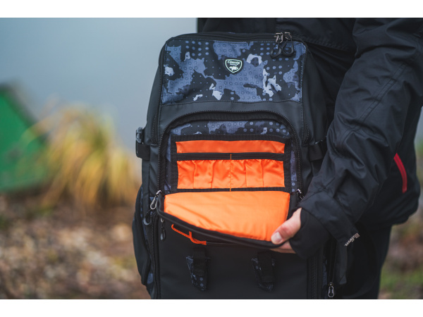 Giants fishing - Vláčecí batoh Spinning Rucksack Deluxe