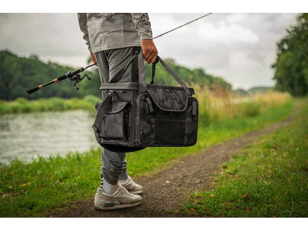 Fox Rage Camo Voyager Moulded XL Carryall