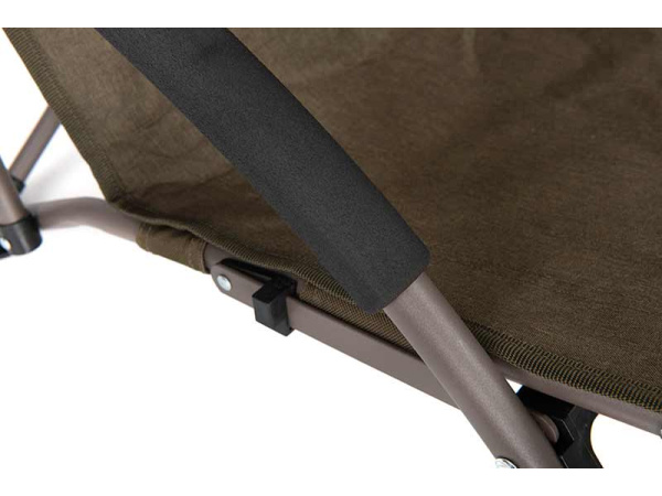 Voyager folding guest chair