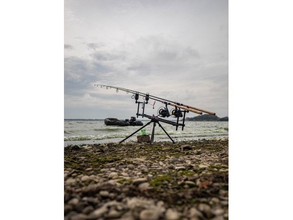 Giants fishing - Stojan Luxury Rod Pod 3 Rods