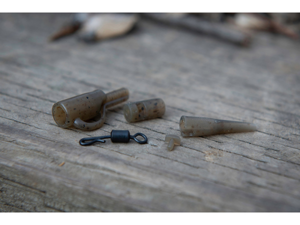 FOX - Závěsky Edges Camo Running Safety Clip Kit