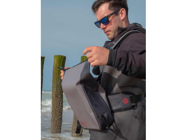 Fox Rage - Ledvinka Pro Series Waterproof Belt Bag