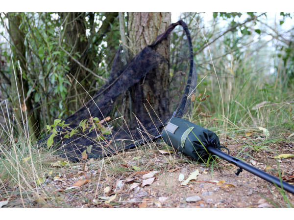 Podběrák CamoCODE 100 x 100 cm + tyč