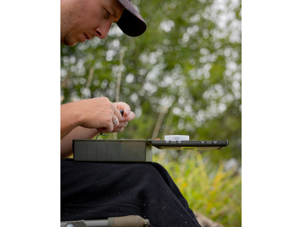 EDGES "loaded" medium tackle box