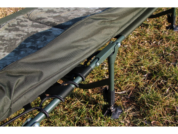Mivardi Lehátko CamoCODE Flat6