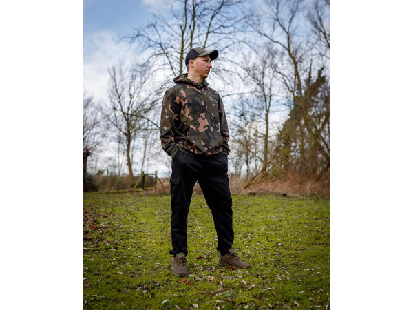 Fox tepláky LW Black/Camo Combat Joggers