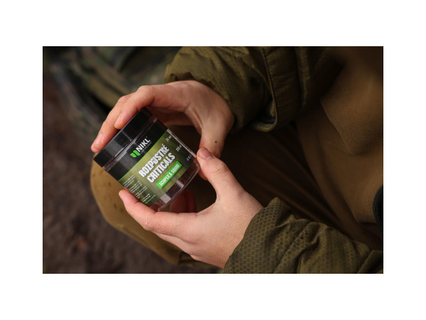 Nikl Rozpustné Criticals boilie Scopex & Squid 250ml