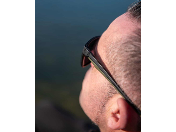 Fox Collection Green & Black Shades