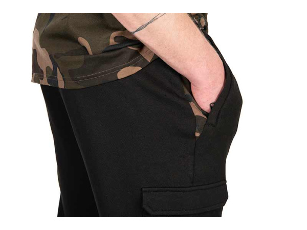 Fox tepláky LW Black/Camo Combat Joggers