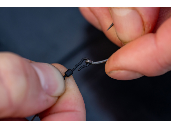 FOX - Obratlík kwik change mini hook swivels, vel.11 bal. 10 ks