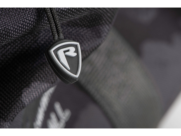 FOX - Taška Rage Voyager camo Medium Holdall