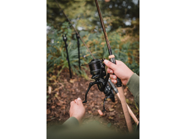 Giants fishing Naviják Deluxe Reel FD 9000 + cívka 9000 ZDARMA!