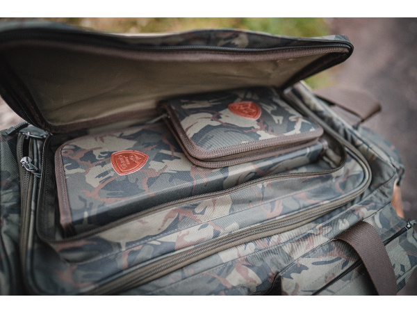 Giants fishing Cestovní taška Deluxe Large Carryall 