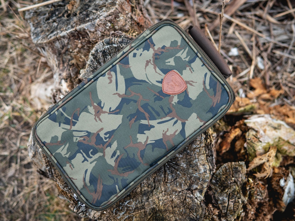 Giants Fishing - Pouzdro na návazce Carp Organizer Deluxe Large