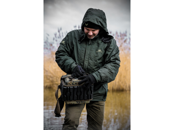 Giants fishing Vláčecí taška Spinning Bag Gaube