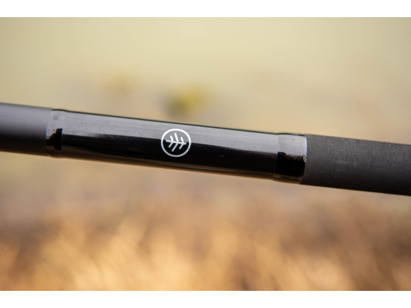 Wychwood kaprový podběrák Riot 42inch Landing Net and 2 Piece Handle