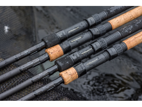 Wychwood Riot 9ft (2,7m) / 2.75lb / 2D - Cork 