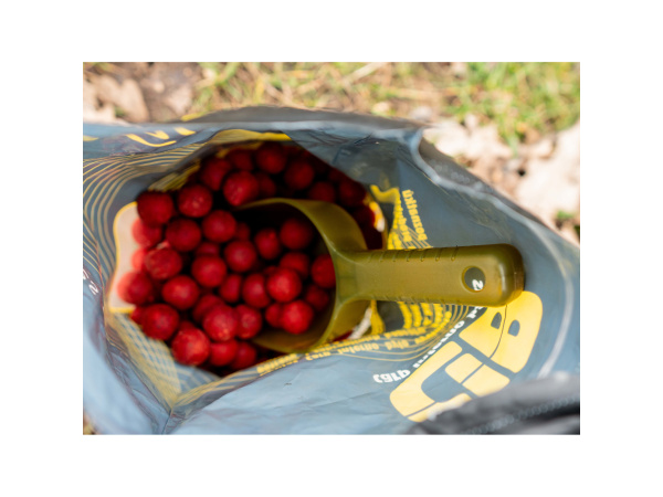 Giants fishing - Lopatka s rukojetí Baiting Spoon Standard 