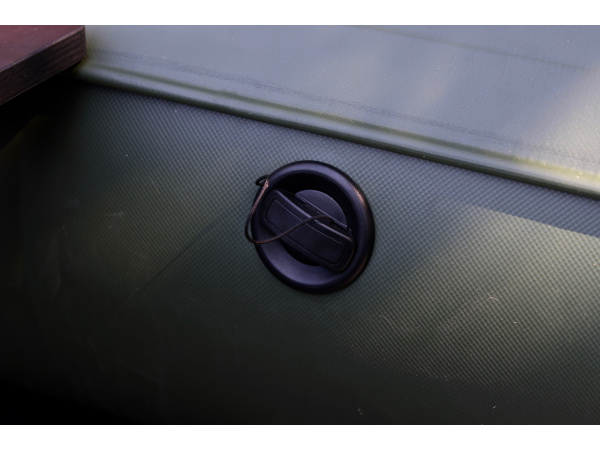 LK Baits člun Top Khaki Sonar 220 - lamelová podlaha