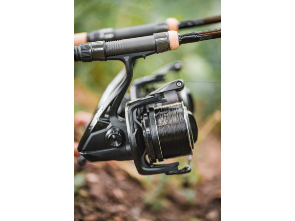 Giants fishing Naviják Deluxe Reel FD 9000 + cívka 9000 ZDARMA!