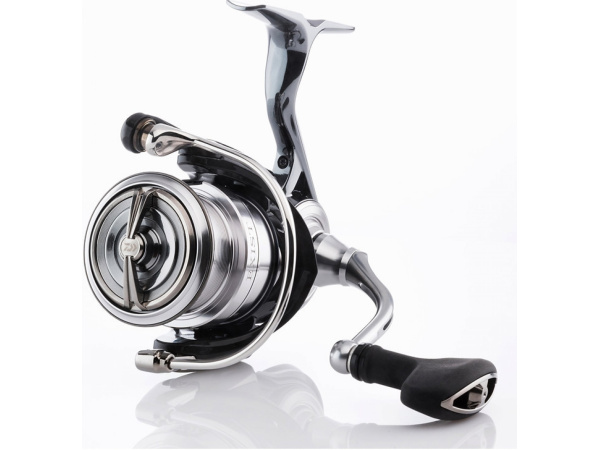 DAIWA - Naviják Exist LT 3000D - 12 ložisek