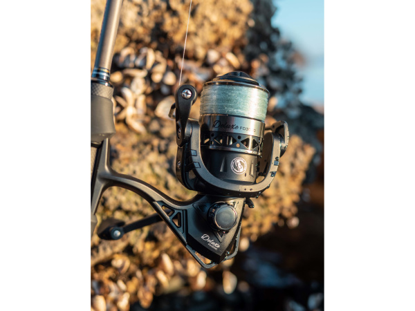 Giants fishing Prut CLX Feeder 3,3m 90g + Naviják Deluxe Reel FD 2000
