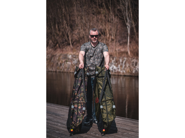 Giants fishing Vážící sak plovoucí Weigh Sling Floating Gaube Camo