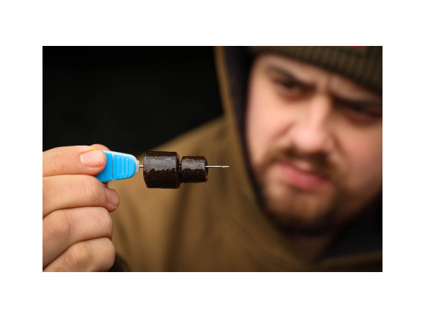 Nikl Black halibut pelety v dipu Corn 15+20mm, 250ml