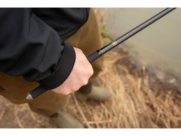 Wychwood kaprový podběrák Extremis 42inch Landing Net and 2 Piece Handle