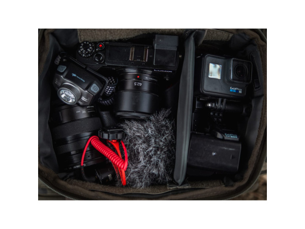 Giants fishing Pouzdro Electronics Eva Table Bag Medium