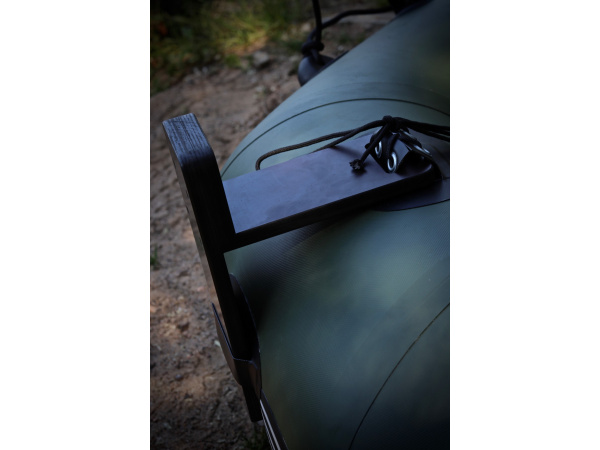 LK Baits člun Top Khaki Sonar 220 - lamelová podlaha