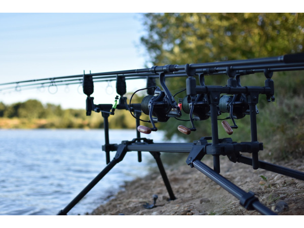 Prowess Stojan na pruty Rod Pod Serenity