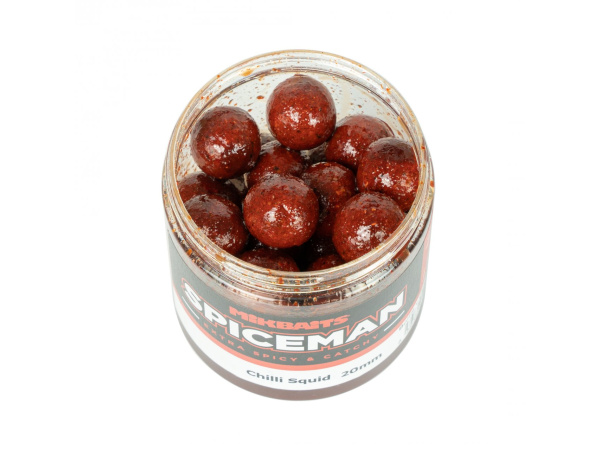 Mikbaits - Boilie v dipu Spiceman 250ml / 24mm