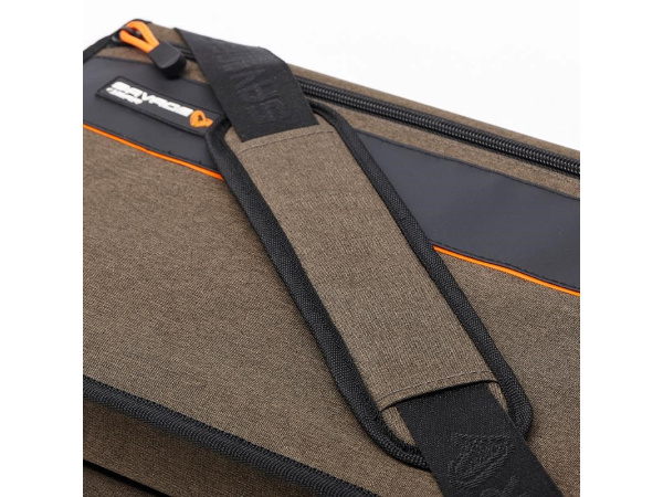 SAVAGE GEAR - Flip rig bag M + plast. box a 12ks sáčků
