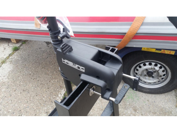 Haswing - Elektromotor Protruar 1.0 65LB s maximilizerem a sklopnou rukojetí 12V