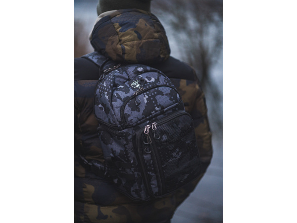 Giants fishing - Vláčecí batoh Spinning Sling Bag