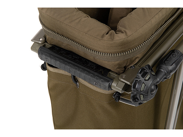 Fox lehátko se spacákem Flatliner X MF8 - All Season System