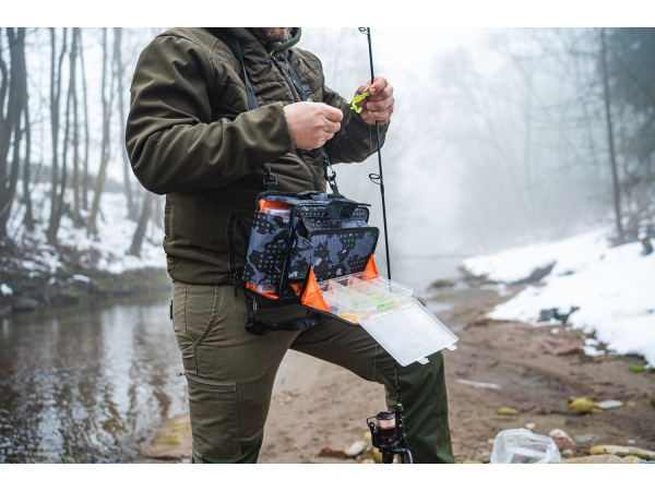 Giants fishing - Vláčecí ledvinka Spinning Waist/Leg Bag