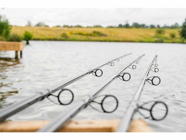 PRESTON INNOVATIONS - Prut Monster Xtreme Distance Feeder 3,8m 150g 3D